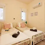 Edem Paradise Case de vacanță