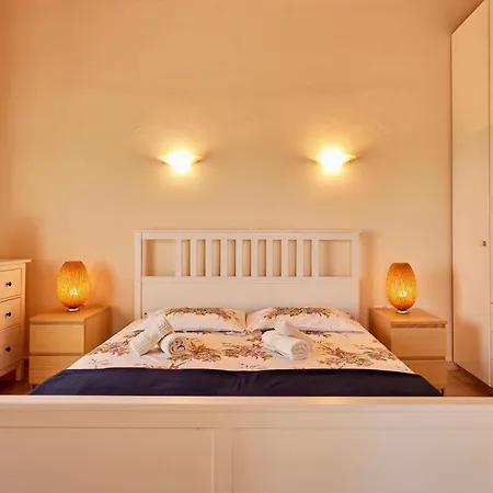 Edem Paradise * Πλημμύρι